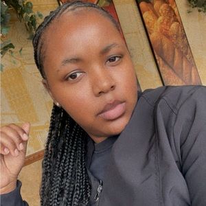 Meet your Posher, De'onna